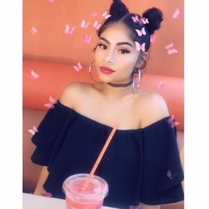 Meet your Posher, Melissa